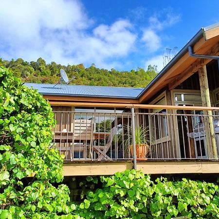 Riverstone Retreat Karamea Oda fotoğraf