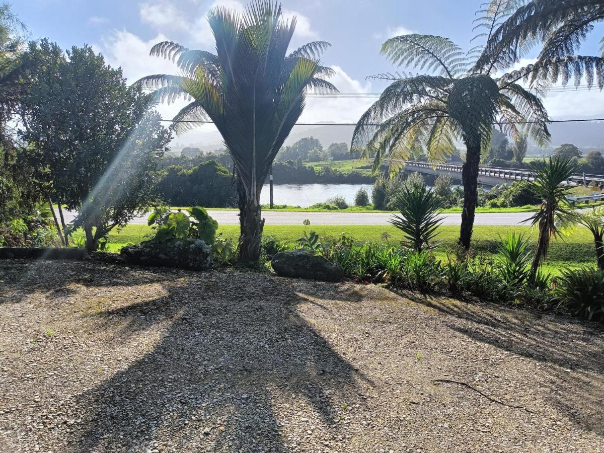 Riverstone Retreat Karamea Dış mekan fotoğraf